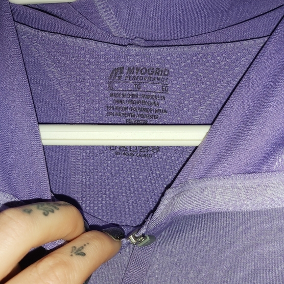 SOLD💥FREE WITH PURCHASE🌷3 for $20!🌷 - Picture 4 of 5